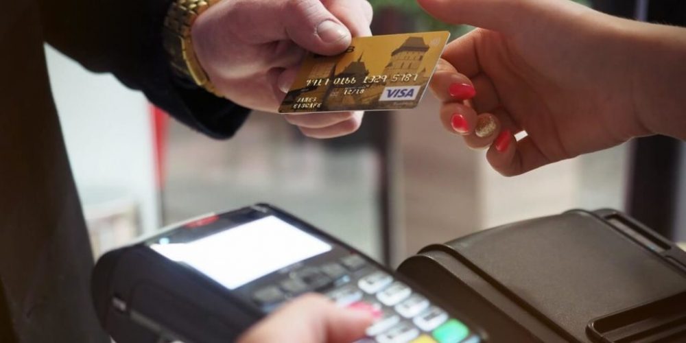 10 Reasons to Use Credit Card
