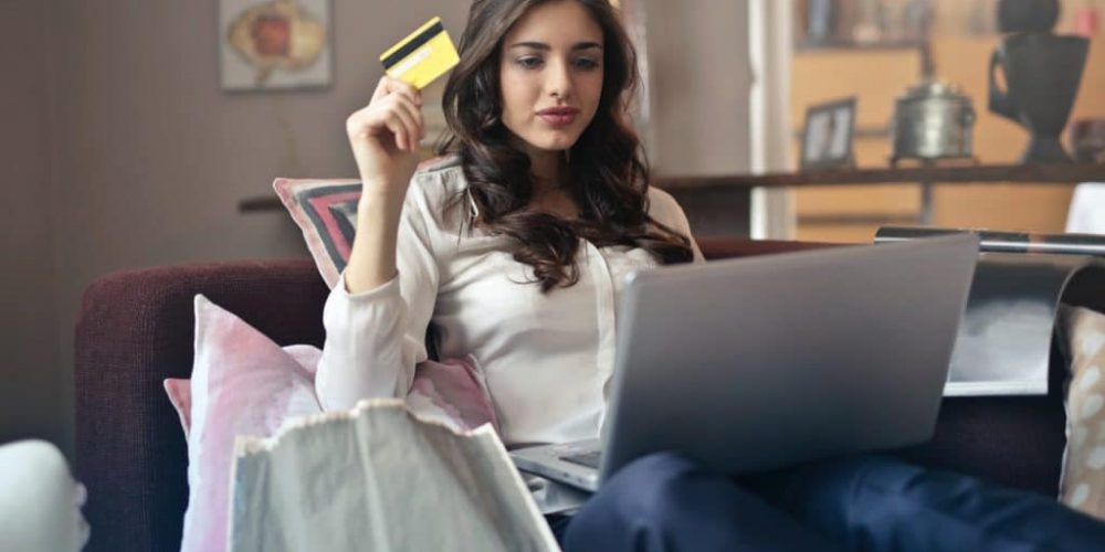 Tips to Managing Your Online Credit Card Spending